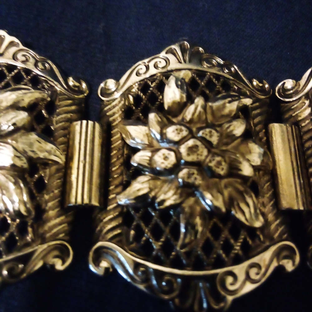 Beautiful Vintage Ornate Germany Bracelet - Picture 4 of 9